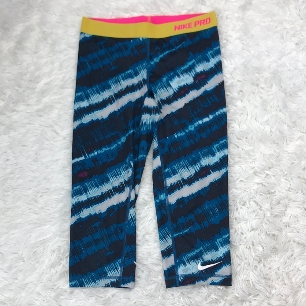 Nike Pro Capri Leggings